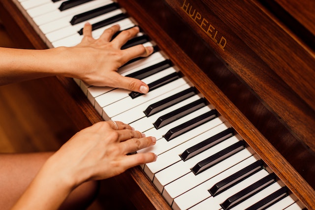 Comment bien choisir son clavier ou son piano pour jouer du piano ?